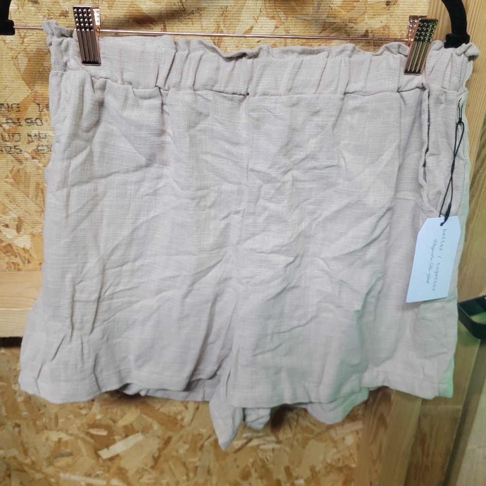 Better Together NWT Womans Tan Shorts Size XL